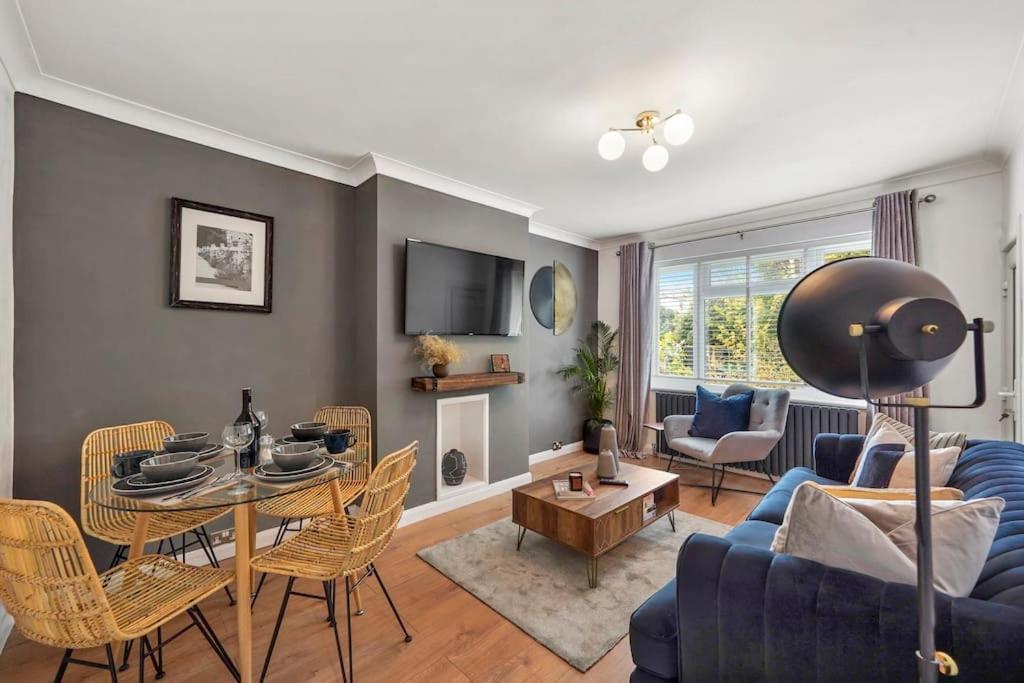 Stylish Maisonette Near The Heath With Free Parking & Wi-Fi Мейдстон Экстерьер фото