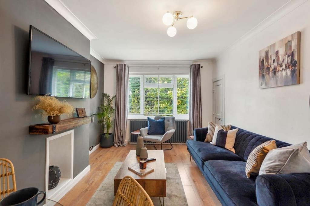 Stylish Maisonette Near The Heath With Free Parking & Wi-Fi Мейдстон Экстерьер фото